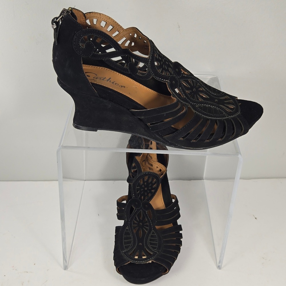 Earthies Carradonna Black Leather Laser Cut Wedge Sandals Womens 8B HZ S13